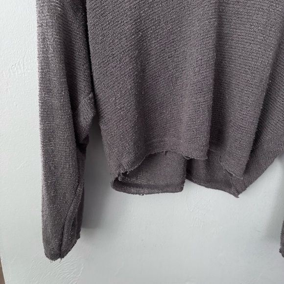 Urban Outfitters Out From Under gray v neck long sleeve Size XS - Picture 3 of 5